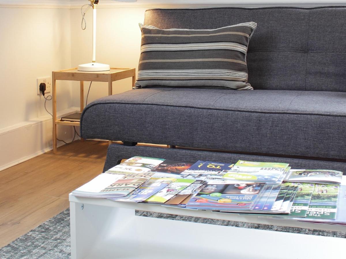 Hugh O'Neill Ambassador Suite Dungannon Buitenkant foto